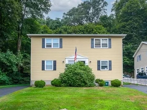 66 Locust Ave, Worcester, MA 01604 photo 2
