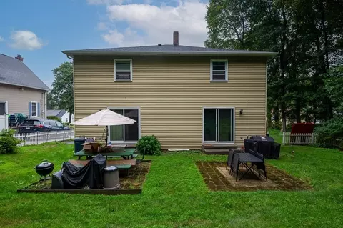 66 Locust Ave, Worcester, MA 01604 photo 5