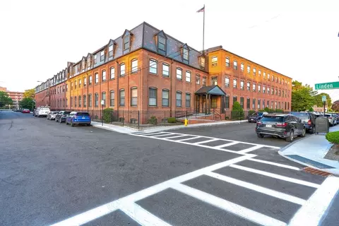 10 Weston Ave #324, Quincy, MA 02170