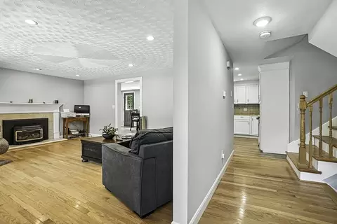 334 Mendon Rd, Northbridge, MA 01534 photo 3