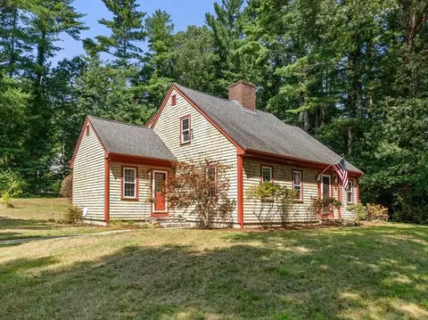 223 Elm St, Pembroke, MA 02359