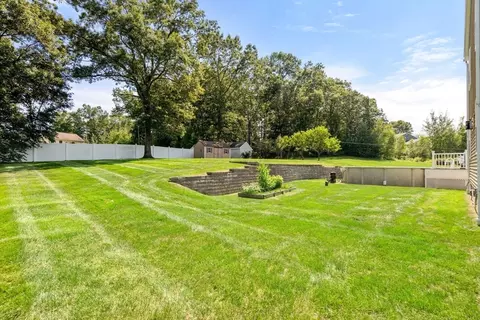 57 Eagle Dr, Dudley, MA 01571 photo 33
