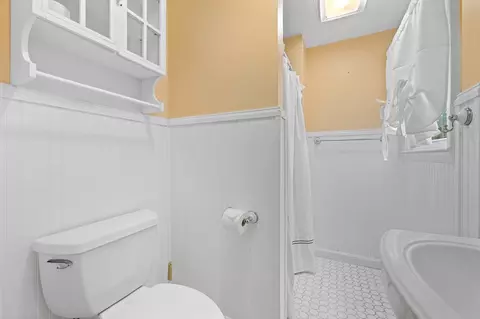 Bath - 10 Trinity Ave, Worcester, MA 01605 photo 1 of 2