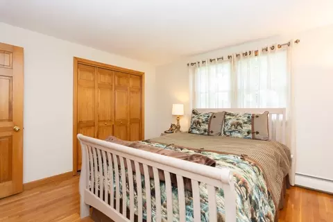 Bedroom - 3 Jay Dr, Framingham, MA 01701 photo 4 of 6