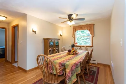 Dining - 3 Jay Dr, Framingham, MA 01701 photo 4 of 4