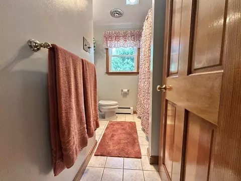 Bath - 3 Jay Dr, Framingham, MA 01701 photo 1 of 3