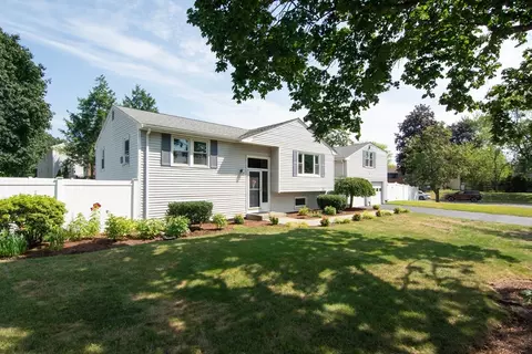 Exterior - 3 Jay Dr, Framingham, MA 01701 photo 3 of 11