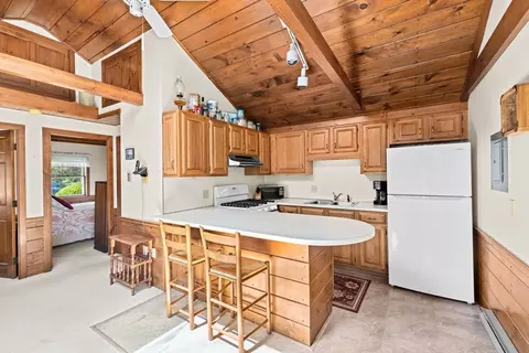 Kitchen - 2 Edward St, Wareham, MA 02571 photo 2 of 2