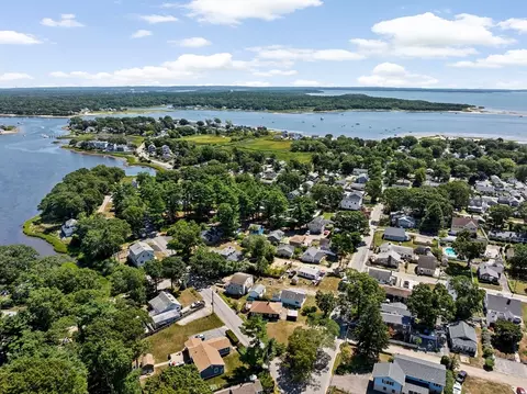View/Area - 2 Edward St, Wareham, MA 02571 photo 2 of 2