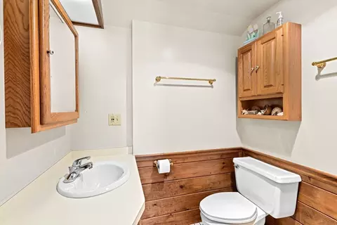 Bath - 2 Edward St, Wareham, MA 02571 photo 1 of 1