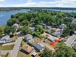 2 Edward St, Wareham, MA 02571