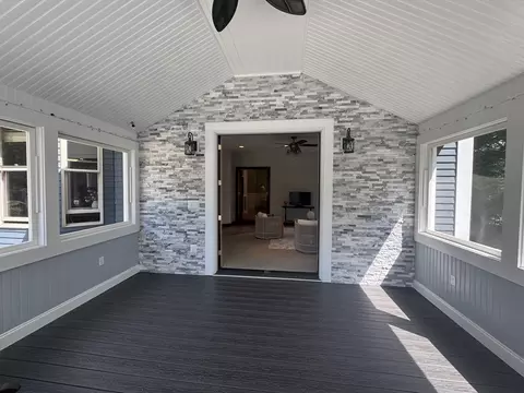 Exterior - 165 Blackstone St, Mendon, MA 01756 photo 4 of 5