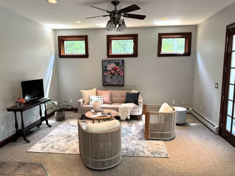 Living - 165 Blackstone St, Mendon, MA 01756 photo 4 of 5