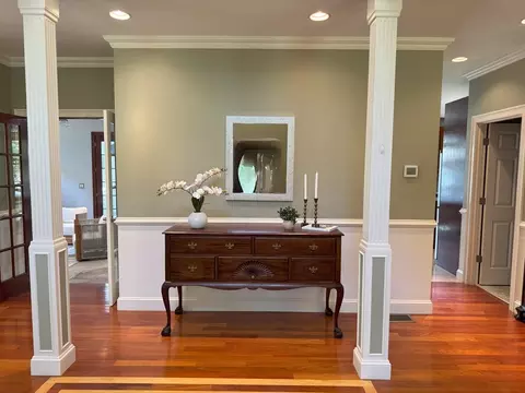 Entry Way - 165 Blackstone St, Mendon, MA 01756 photo 3 of 6