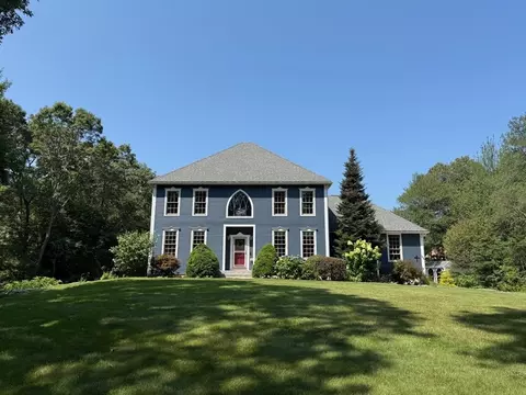 165 Blackstone St, Mendon, MA 01756