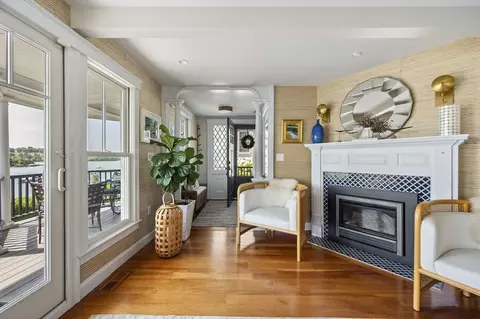 67 Hampton Cir, Hull, MA 02045 photo 4