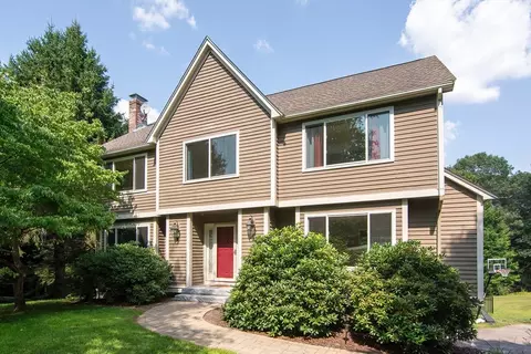 16 Walnut Hill Rd, Millis, MA 02054