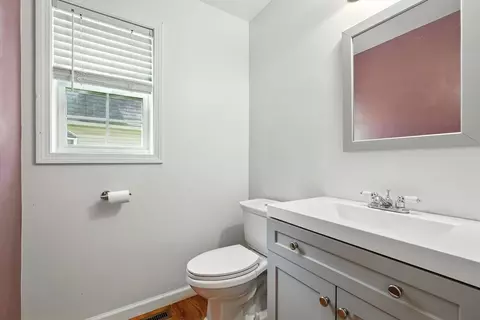 24 Porter St, Springfield, MA 01104 photo 20