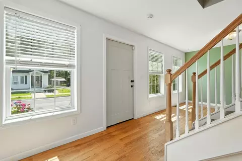 24 Porter St, Springfield, MA 01104 photo 6