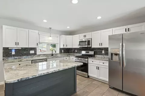 24 Porter St, Springfield, MA 01104 photo 16