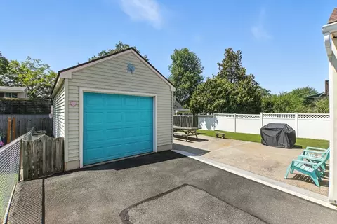 200 Ellsworth Ave, Springfield, MA 01118 photo 29