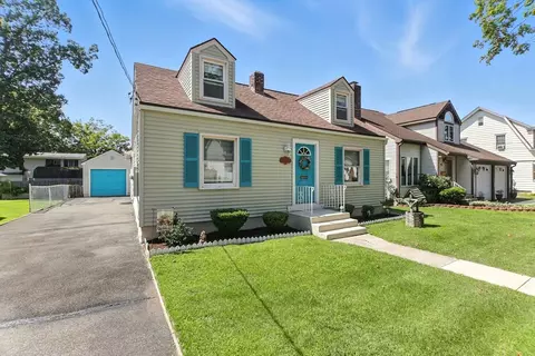 200 Ellsworth Ave, Springfield, MA 01118 photo 5