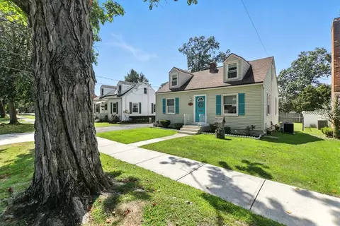 200 Ellsworth Ave, Springfield, MA 01118 photo 3