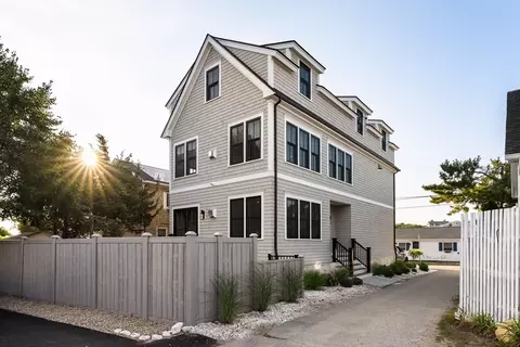 5 E Marginal Rd, Duxbury, MA 02332
