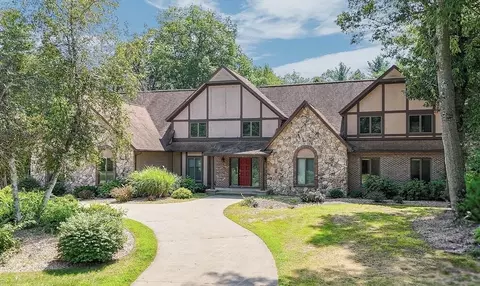 120 Woodcliff Dr, Westfield, MA 01085