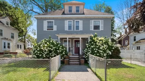 3 Brockton Ave, Haverhill, MA 01830