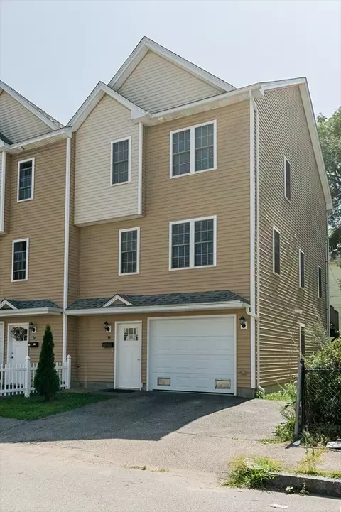 39 Sigel St, Worcester, MA 01610 photo 3