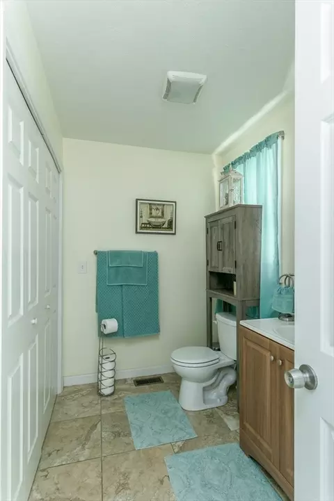 39 Sigel St, Worcester, MA 01610 photo 12