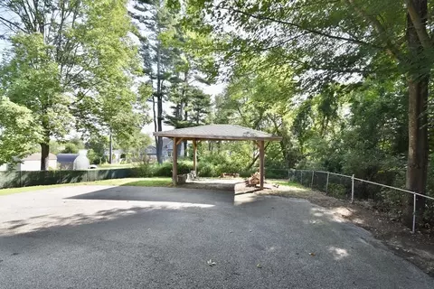 375 Thompson Rd, Webster, MA 01570 photo 18