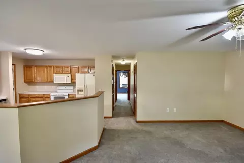 375 Thompson Rd, Webster, MA 01570 photo 9