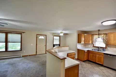 375 Thompson Rd, Webster, MA 01570 photo 6