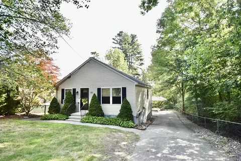 375 Thompson Rd, Webster, MA 01570