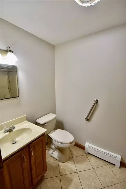 375 Thompson Rd, Webster, MA 01570 photo 15