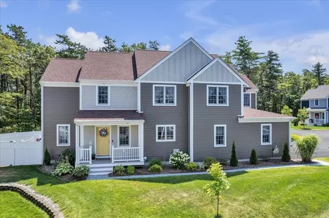 24 Drum Dr #24, Plymouth, MA 02360