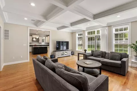 18 Patton Rd, Wellesley, MA 02482 photo 8