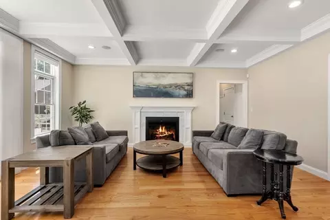 18 Patton Rd, Wellesley, MA 02482 photo 5