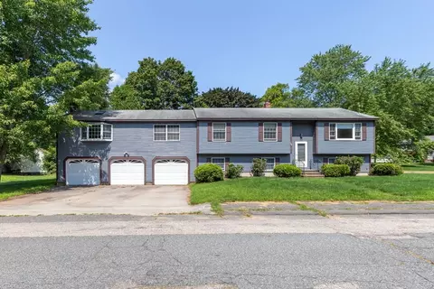 109 Dunnbrook Rd, East Brookfield, MA 01515