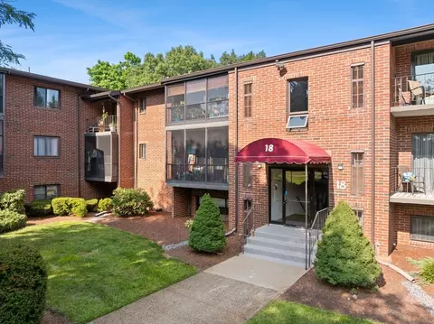 221 Oak St #18-24, Brockton, MA 02301
