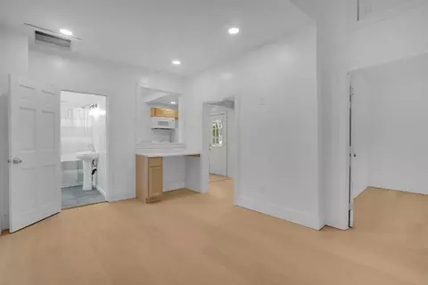 Living - 140 Wait St, Springfield, MA 01104 photo 1 of 2
