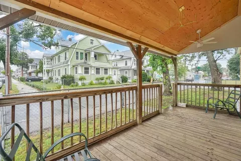 Exterior - 140 Wait St, Springfield, MA 01104 photo 2 of 8