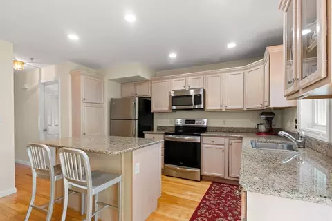 35 Collins St #87, Danvers, MA 01923 photo 4