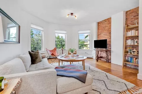 90 Boston Ave #3, Medford, MA 02155