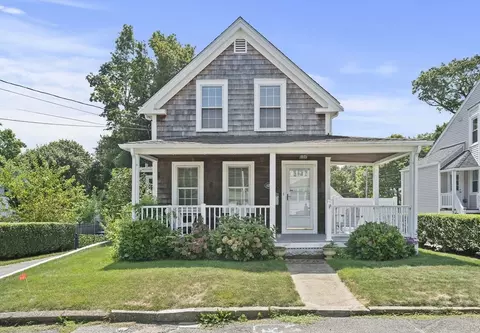 129 Hayward St, Braintree, MA 02184