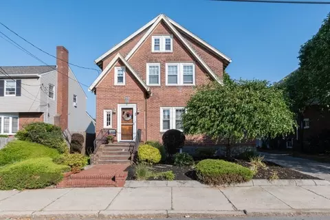 33 Murdock St, Brighton, MA 02135