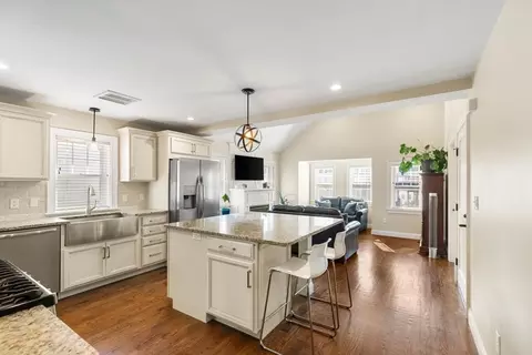 23 Locust St #2, Danvers, MA 01923 photo 4
