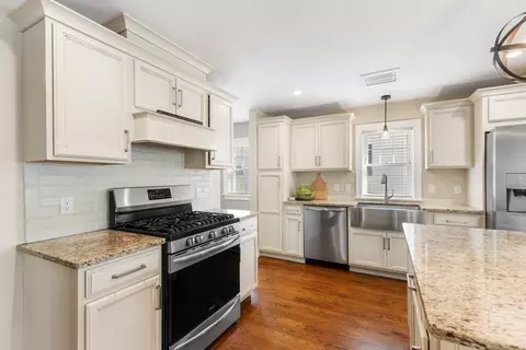 23 Locust St #2, Danvers, MA 01923 photo 3